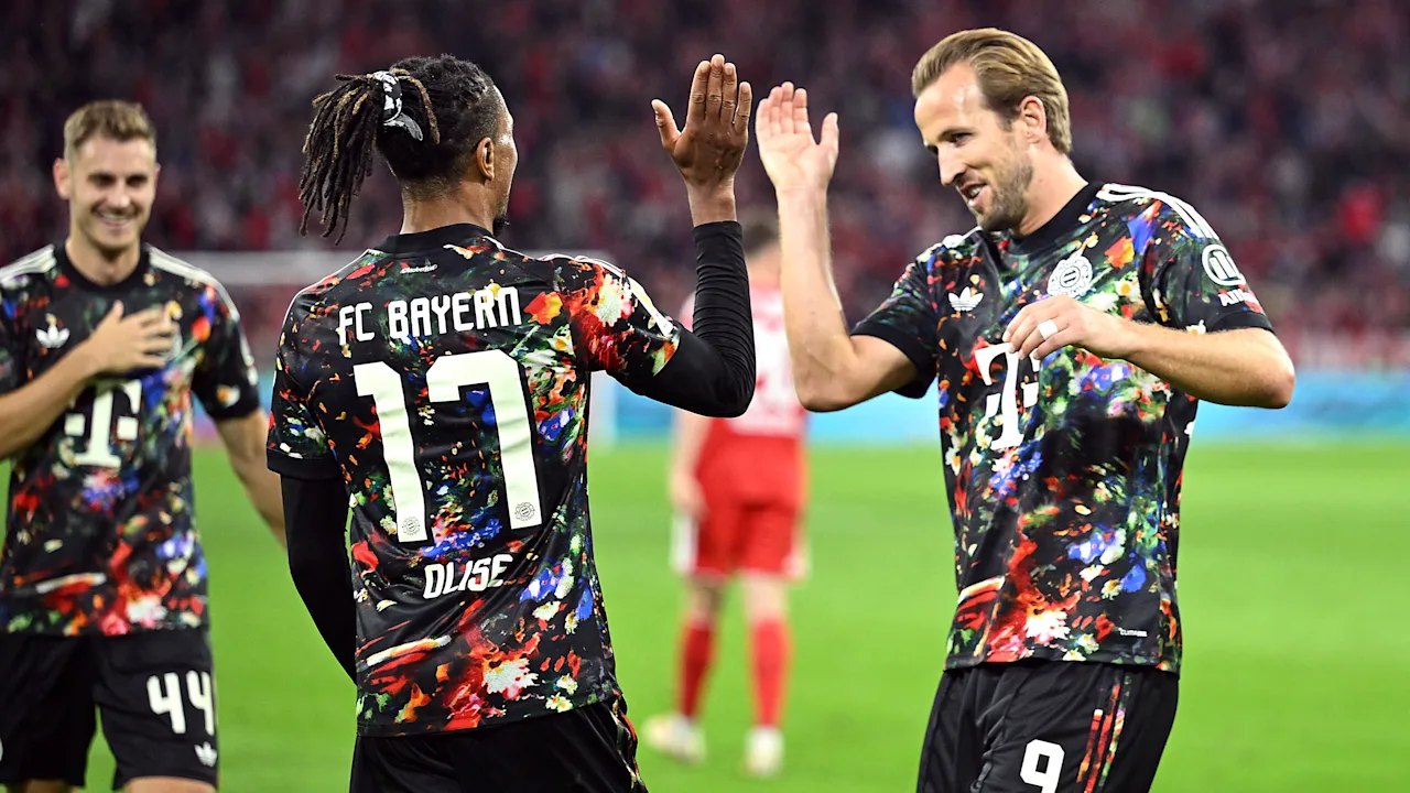 Bayern-Show im umstrittenen Wiesn-Trikot beim 7:0 gegen Union Berlin