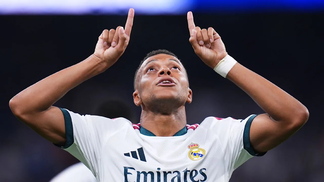 3 Top-Spiele frei für alle: Kostenlos-Knaller bei DAZN!