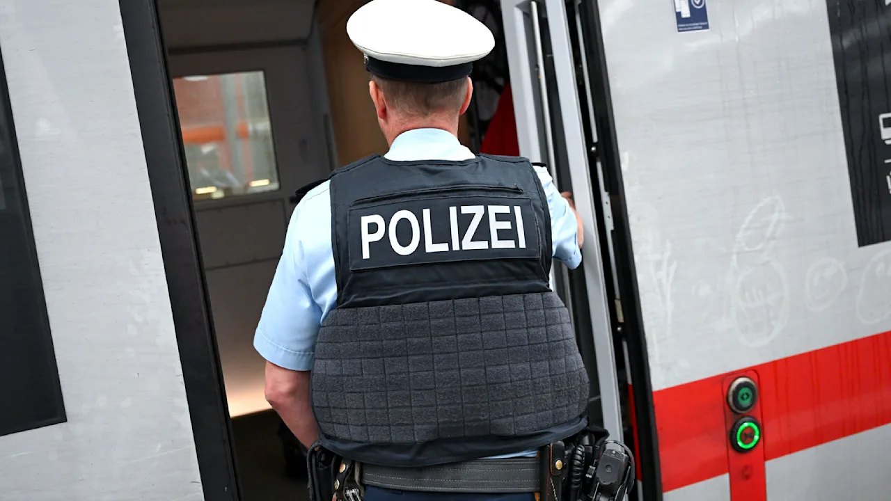 Härtere Strafen für Angriffe in Zügen kommen