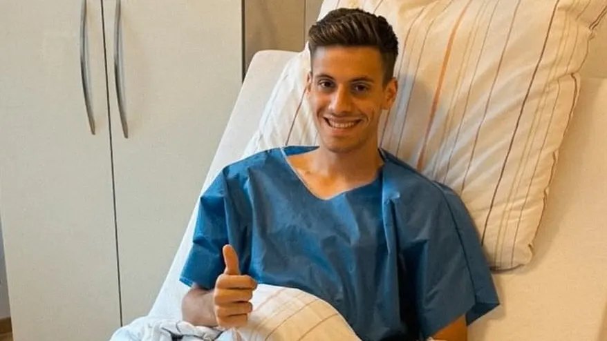 BVB-Star Konstantelias meldet sich nach OP aus dem Krankenhaus