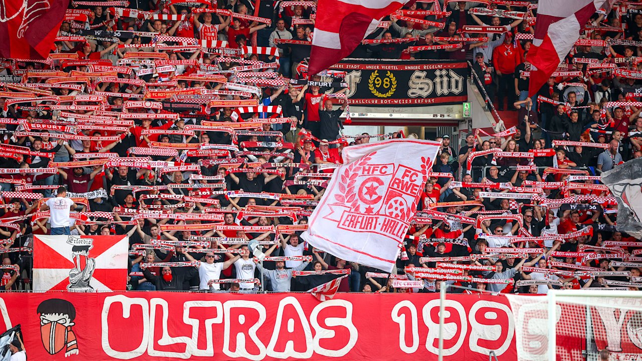 Regionalliga-Stadion platzt gegen Erzgebirge Aue aus allen Nähten