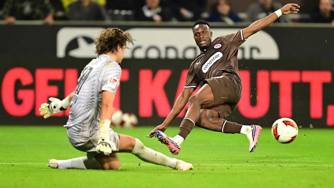 FC St. Pauli: Trainer Rapp lobt Stürmer! Ceesay der Action-Stürmer