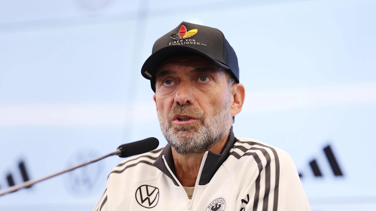 Diese 44 Spieler stehen in seinem XXL-Kader!