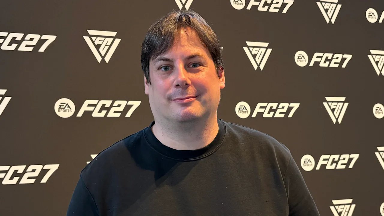 Kurz vor seinem 30. Geburtstag kündigte er als Lehrer, heute entwickelt er EA FC 27