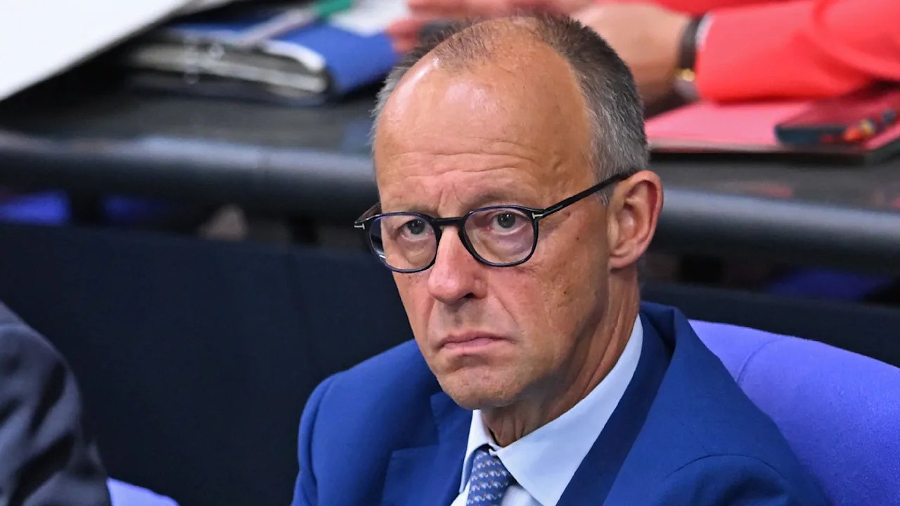 Neue Umfrage: Nur noch 14 Prozent halten Merz für den richtigen Kanzler